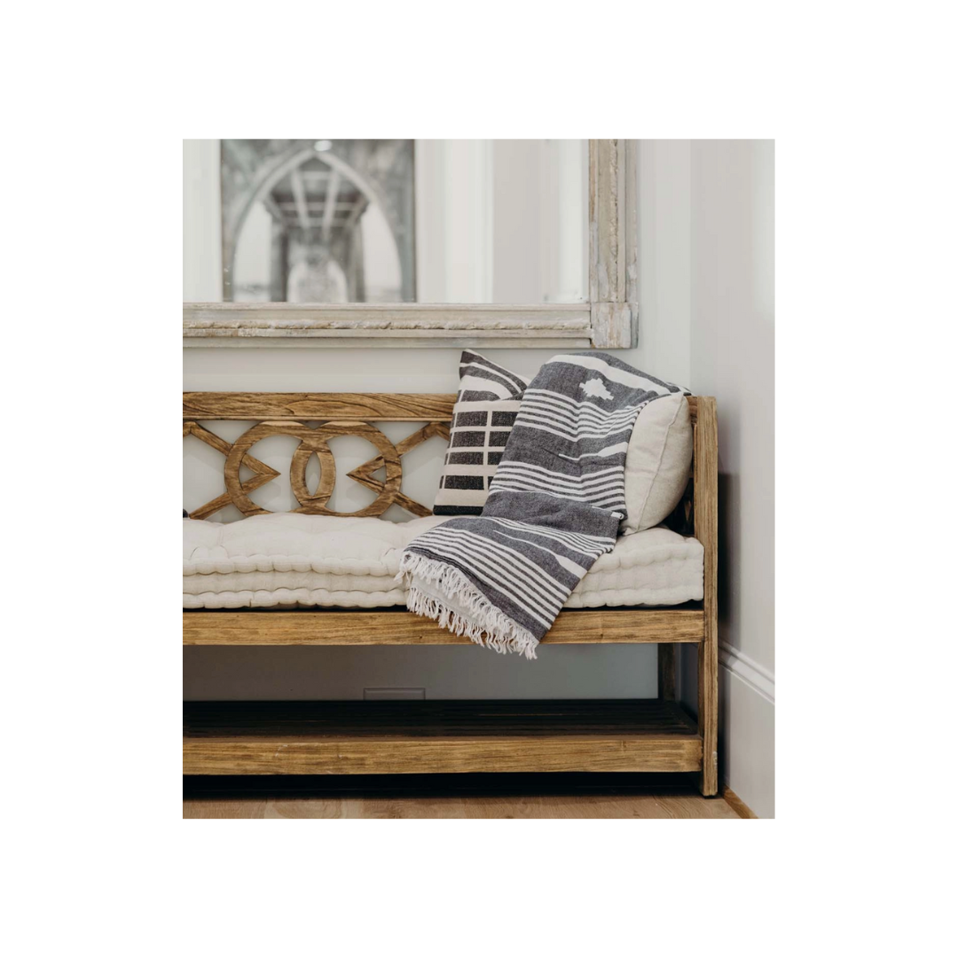 Black Arrow Fleece Lined Throw